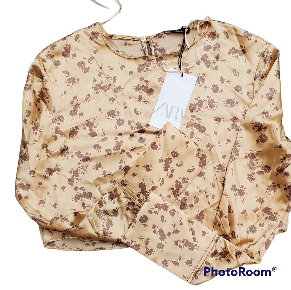 Zara Long Sleeve Crop floral print top size XS NWT